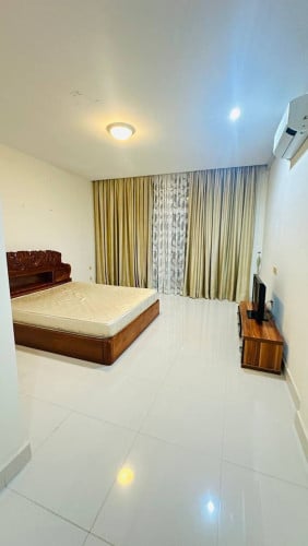 Shophouse for rent $850 ចរចាបាន