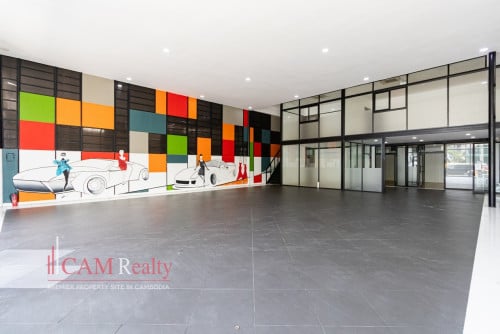 Showroom For Rent along Russian Federation Blvd
