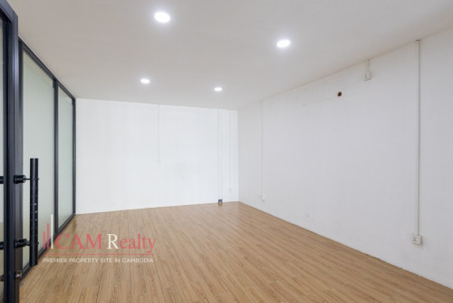 Showroom For Rent along Russian Federation Blvd