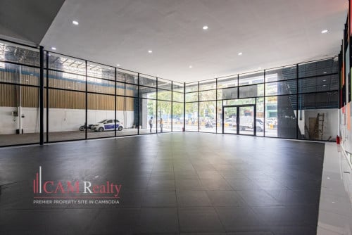 Showroom For Rent along Russian Federation Blvd