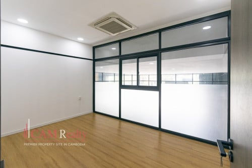 Showroom For Rent along Russian Federation Blvd