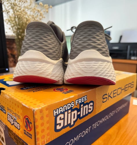 Sketchers សម្រាប់ស្ត្រី លេខ 38 / 50&