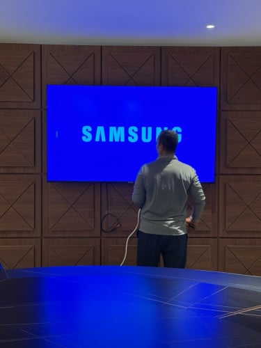 Smart TV 80 inch UHD 4k