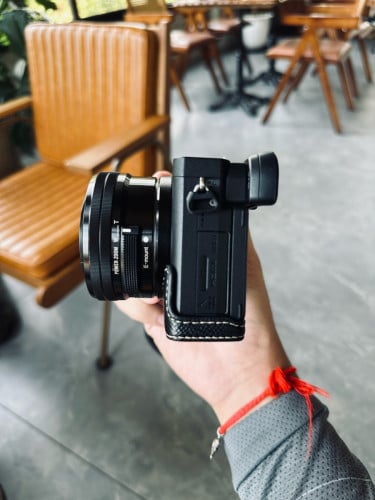 SONY A6400 + Kit Len 98%