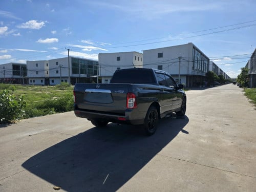 SsangYong Pickup Taxpaper $ 12,500