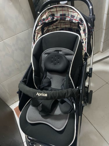 Stroller រទេះរុញ