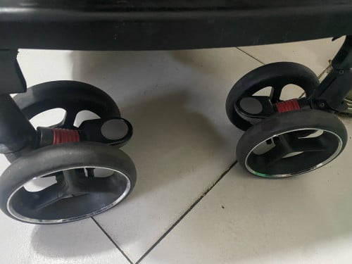 Stroller រទេះរុញ
