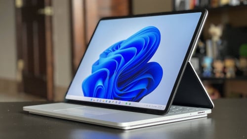 Surface Studio i7-11370H Ram: 16GB| SSD: 512GB| RTX 3050Ti 13.3: 2K Touch Screen