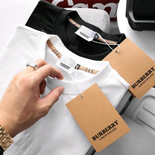 T-shirt BBR  មានស្តុក​ស្រាប់​កំម៉ង់​ភ្លាម​ដឹកជញ្ជូន​ភ្លាម​😘Fabric: cotton 4c▪️Size: S M L XL XXL