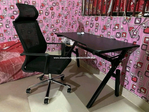 Table and chair office