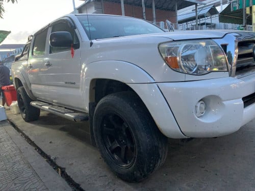 TACOMA 2009 For Rent /出租