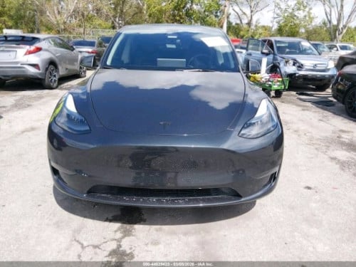 Tesla Model Y 2024 Long range RWD