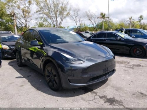 Tesla Model Y 2024 Long range RWD