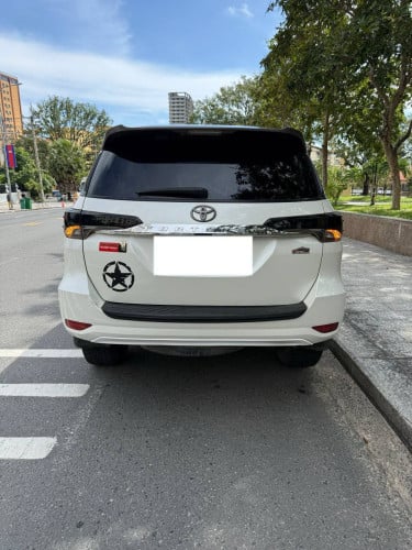 Toyota Fortuner 2017 For Rent /出租