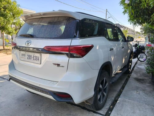 Toyota Fortuner 2020 For Rent /出租