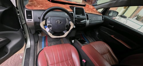 Toyota prius 2008 ពណ៏គ្រីច ឡានថ្មីម្ចាស់ដើមទីមួយ