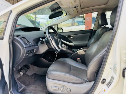 Toyota Prius 2014 Opt4 Deluxe Solar សកាំម៉ៃ