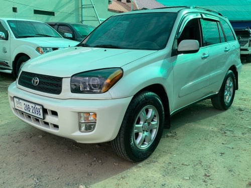 Toyota Rav4L 02 ប៉ុង1 បេីកតំបូល សកាំម៉ៃ