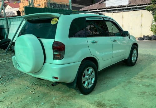 Toyota Rav4L 02 ប៉ុង1 បេីកតំបូល សកាំម៉ៃ