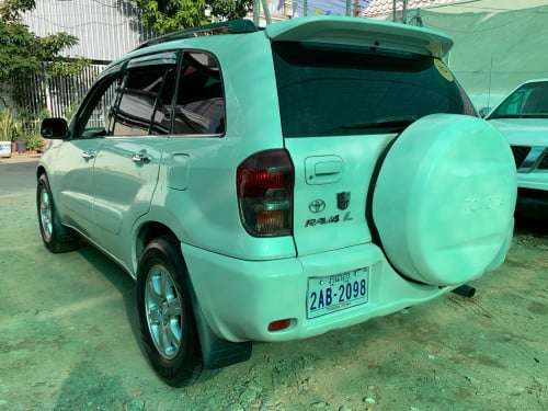 Toyota Rav4L 02 ប៉ុង1 បេីកតំបូល សកាំម៉ៃ