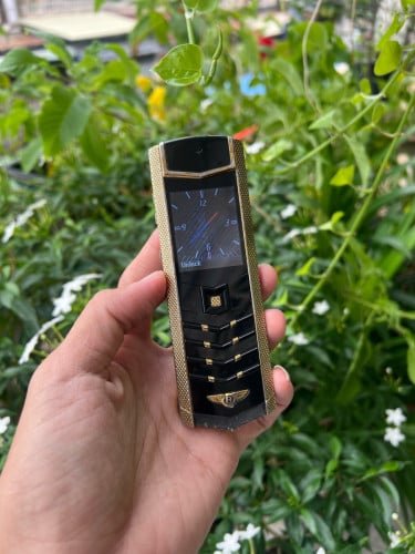 Vertu ចិន​ Copy ប្រេីបានធម្មតា