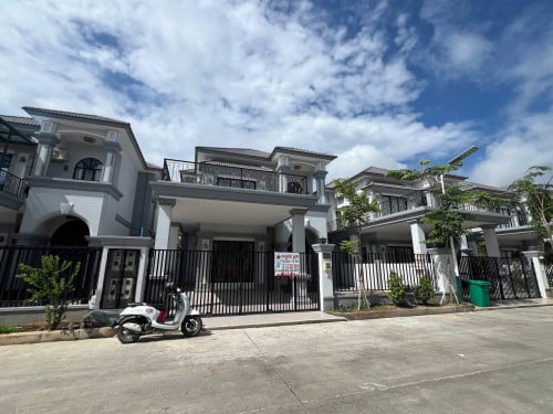 Villa for rent at new airport