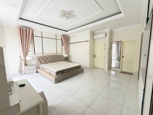 Villa for rent / Rental 租金: 1,500$/month (Can negotiation)