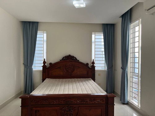 Villa for rent 别墅出租 / Rental fee租金: 1,200$/month (Can negotiation)