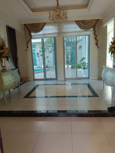 Villa for rent 别墅出租 / Rental fee租金: 7,000$/month (Can negotiation)