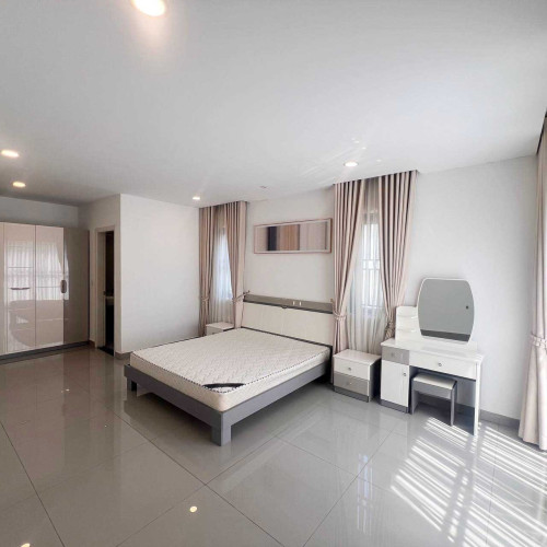 Villa Queen for Rent in Borey Chip Mong Landmark 60m