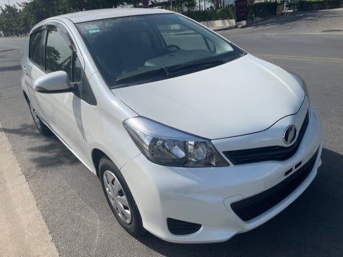 Vitz 2012 Full Smart Key (Tax Paper)