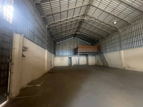 Warehouse For Rent