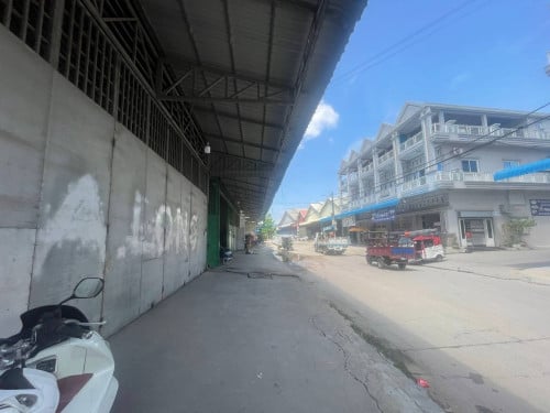 Warehouse For Rent