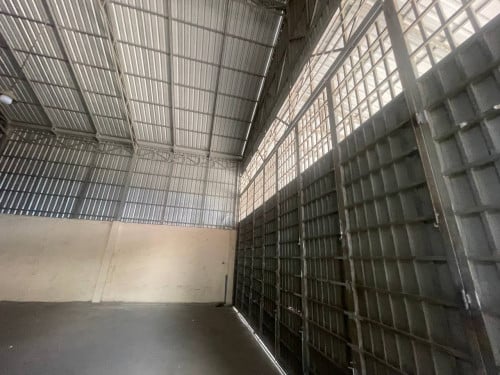 Warehouse For Rent
