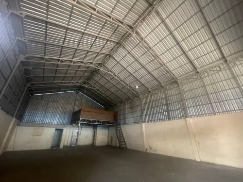 Warehouse For Rent
