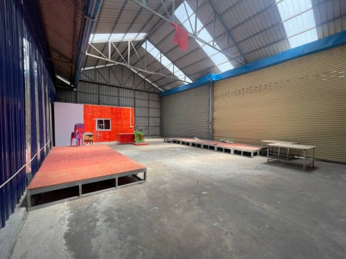 Warehouse For Rent