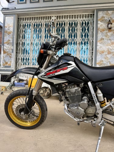 XR-2004 2490$ដាច់ មានពន្ធកាត់គ្រីត្រឹមត្រូវ
