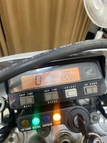 XR250 ឆ្នាំ1995 ម៉ូតូក្រដាសពន្ធ ចង់ដឹកតម្លៃឆាតសួរបានបងៗ ម៉ូតូនៅស្អាតម៉ាសុីនស្ងាត មិនដែលធ្វើថ្នាំ