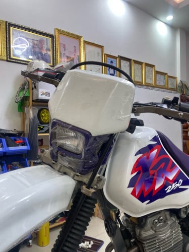 XR250 ឆ្នាំ1995 ម៉ូតូក្រដាសពន្ធ ចង់ដឹកតម្លៃឆាតសួរបានបងៗ ម៉ូតូនៅស្អាតម៉ាសុីនស្ងាត មិនដែលធ្វើថ្នាំ