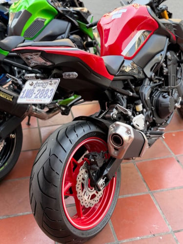 Z900 ស្អាតៗ​ តំលៃពិសេស​