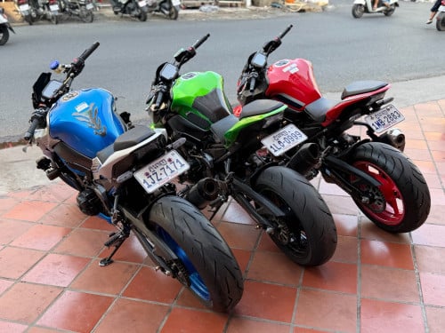 Z900 ស្អាតៗ​ តំលៃពិសេស​