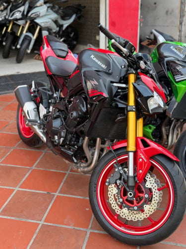 Z900 ស្អាតៗ​ តំលៃពិសេស​
