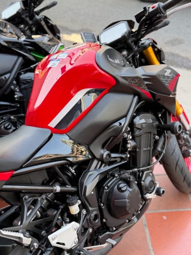 Z900 ស្អាតៗ​ តំលៃពិសេស​