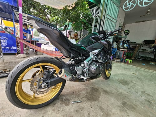 Z900