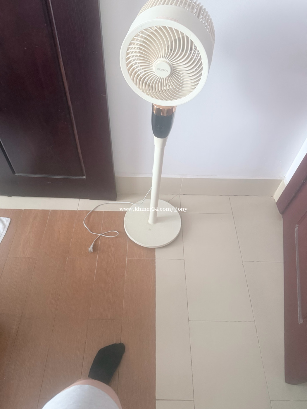 Smart fan(360°spin)