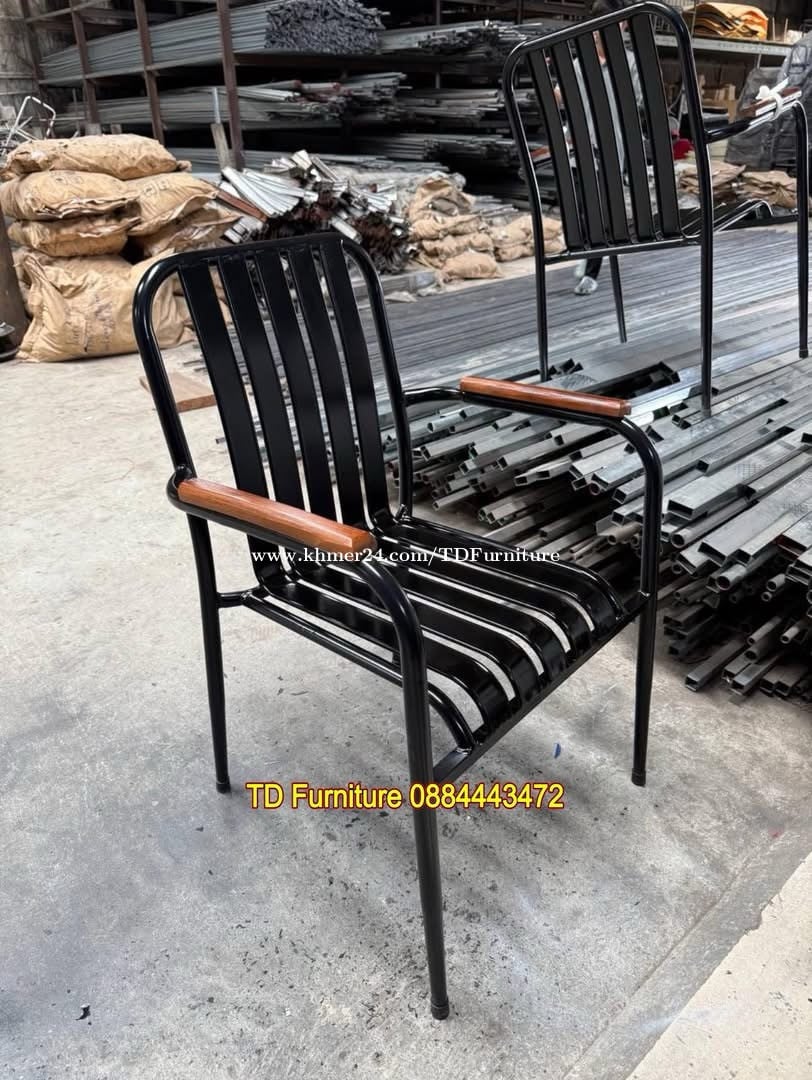 កៅអីញុំកាហ្វេ