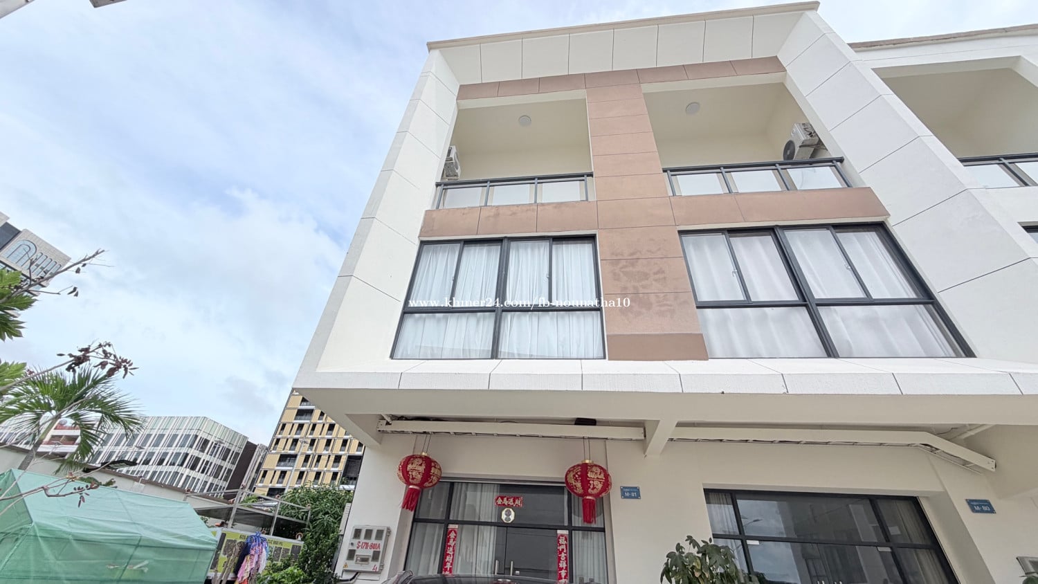 ផ្ទះលក់ ក្នុងបុរីម៉ារីណា ជិតឆ្នេរអូឈើទាល