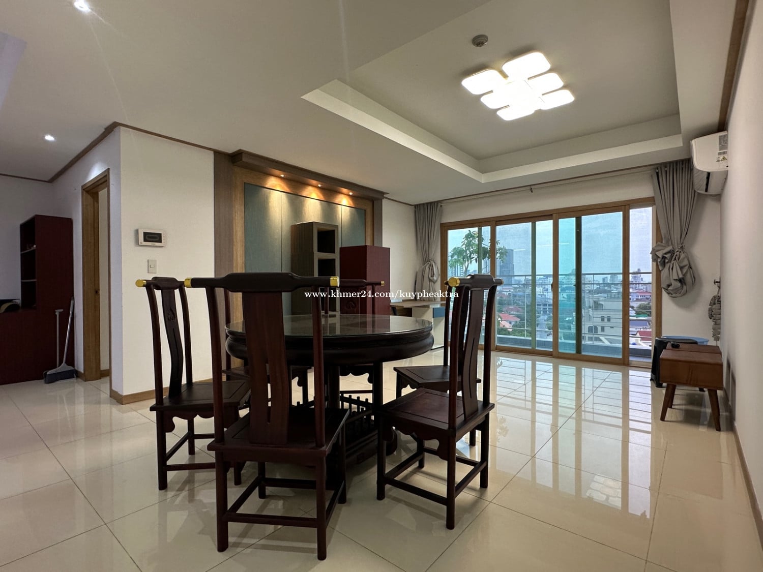ខុនដូជួល