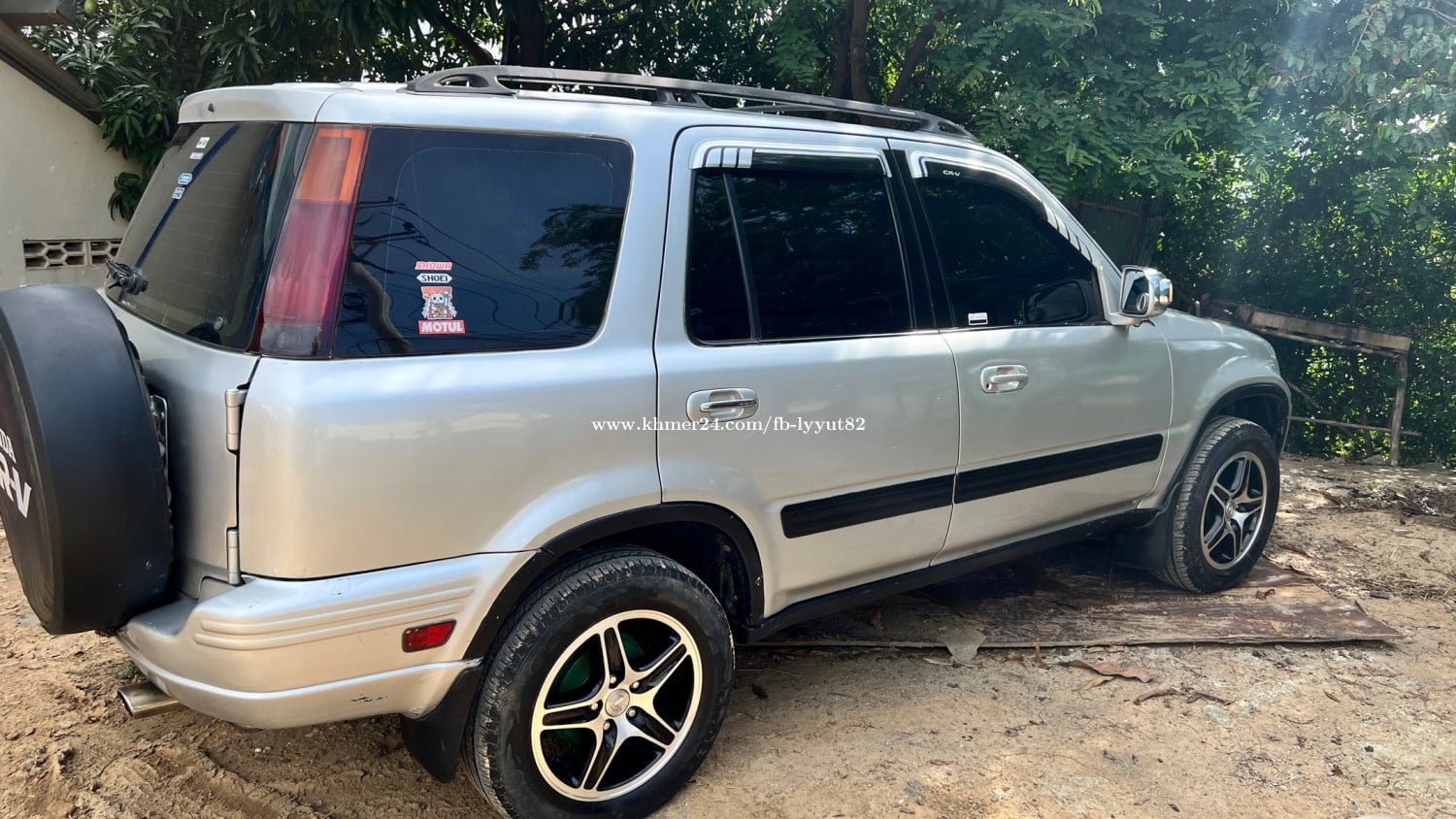 ឡានលក់CRV98ឡានស្អាតអ្នកប្រើលក់ផ្ទាល់