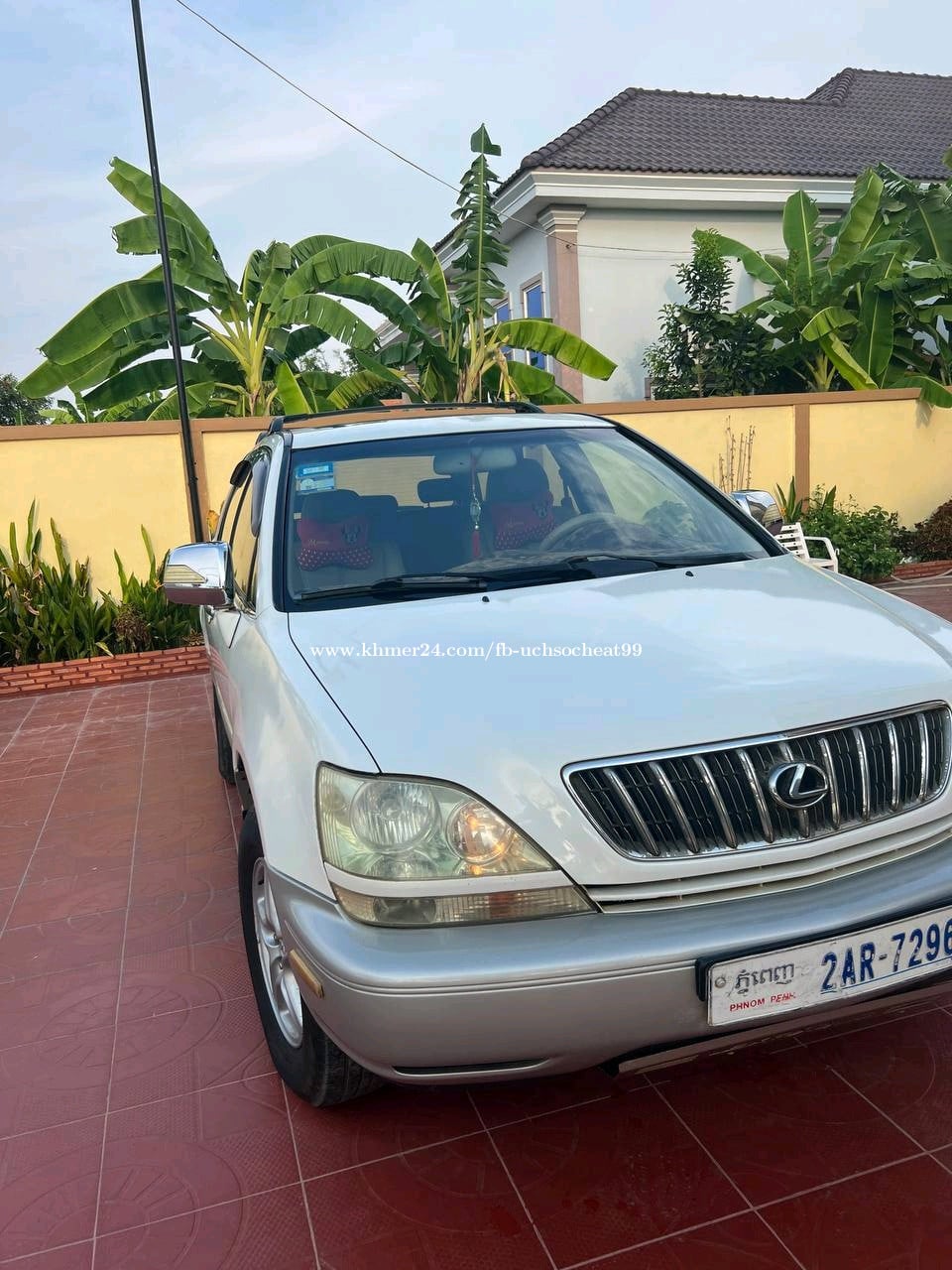 ឡានលក់ចង់ដូរសេរីLexus RX 300 02 pong1